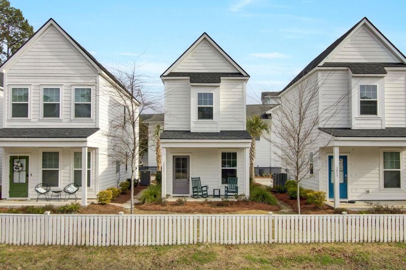 1531 Foster Creek Rd, Hanahan, SC 29410