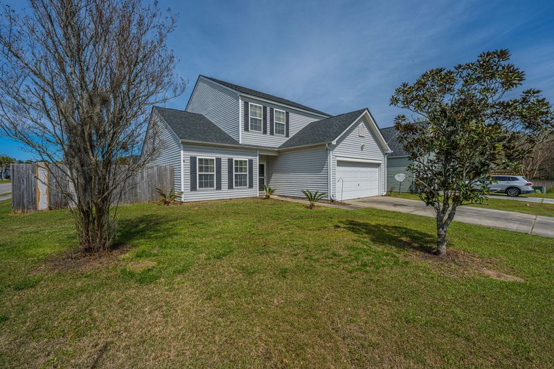 101 Burr Oak St, Moncks Corner, SC 29461