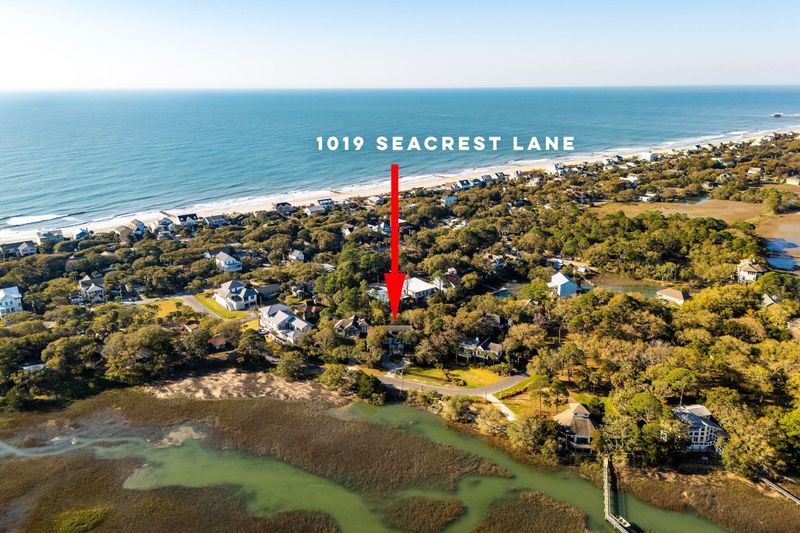1019 Seacrest Ln, Folly Beach, SC 29439