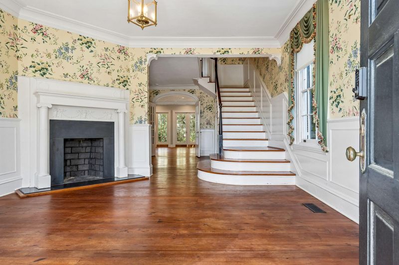14 Lamboll St, Charleston, SC 29401