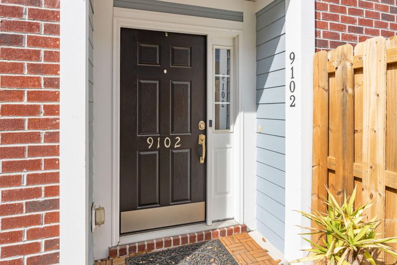 9102 Parlor Dr, Ladson, SC 29456