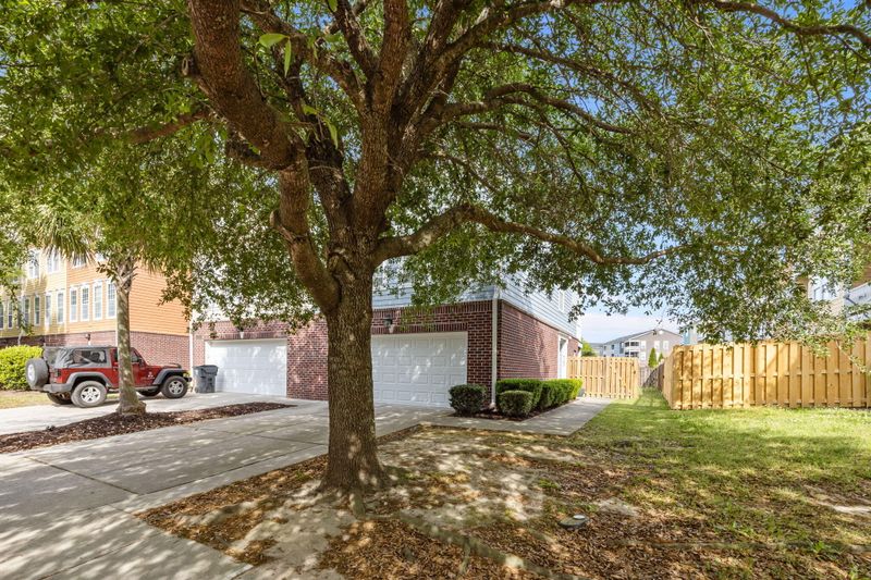 9102 Parlor Dr, Ladson, SC 29456
