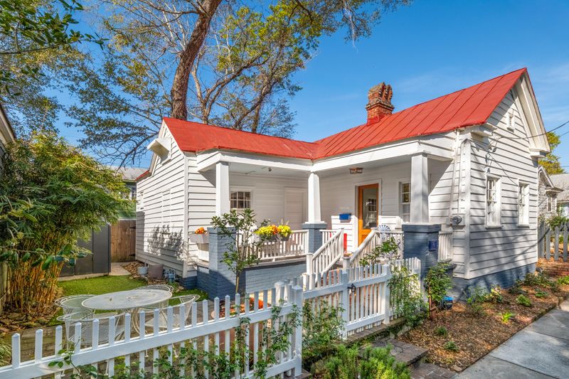 1 Sutherland Ct, Charleston, SC 29403