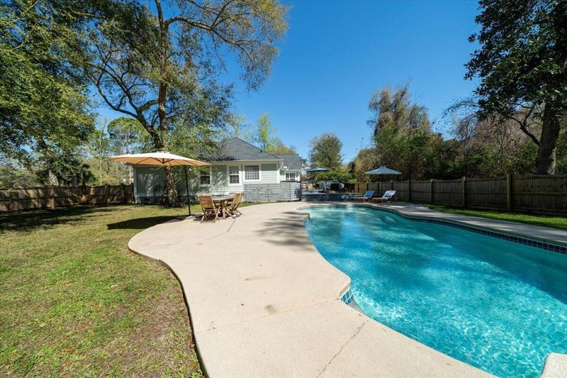 1447 Rose Park Dr, Charleston, SC 29412