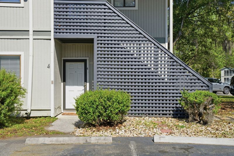2745 Jobee Dr #204, Charleston, SC 29414