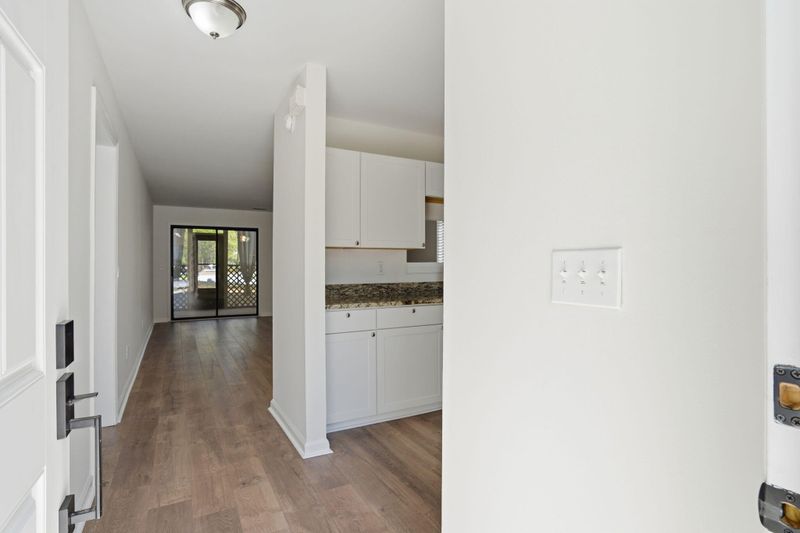 2745 Jobee Dr #204, Charleston, SC 29414