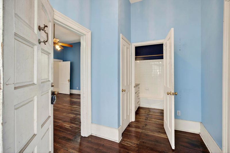 69 Washington St, Charleston, SC 29403