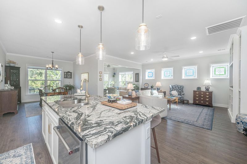 6228 Woodsedge Ct, Hollywood, SC 29449