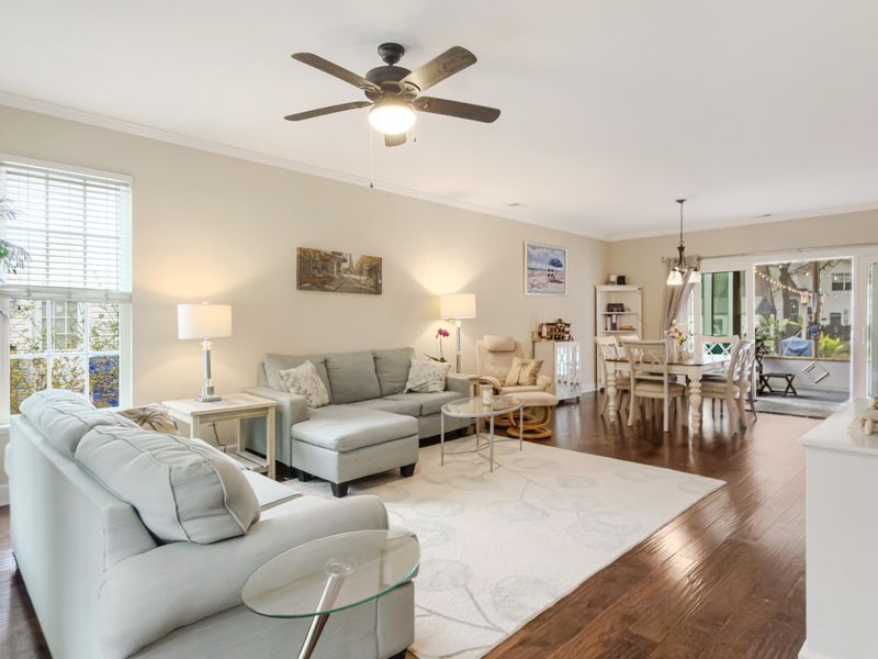700 Majestic Oaks Dr, Charleston, SC 29412