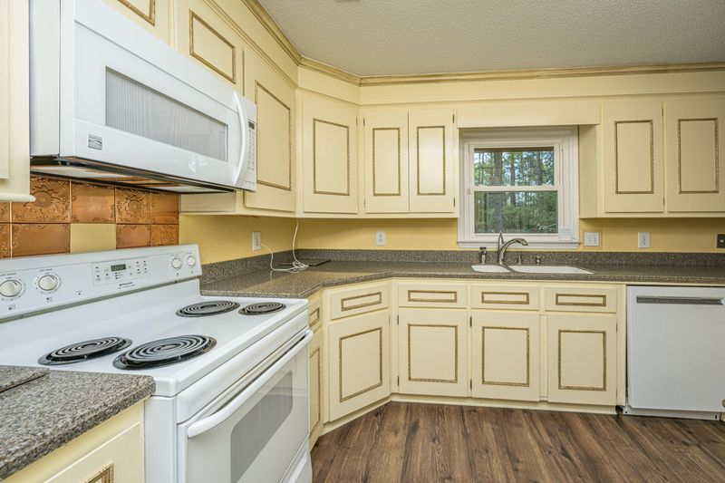 103 Kenton Pl, Goose Creek, SC 29445