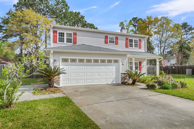 206 Aztec Ct, Summerville, SC 29483