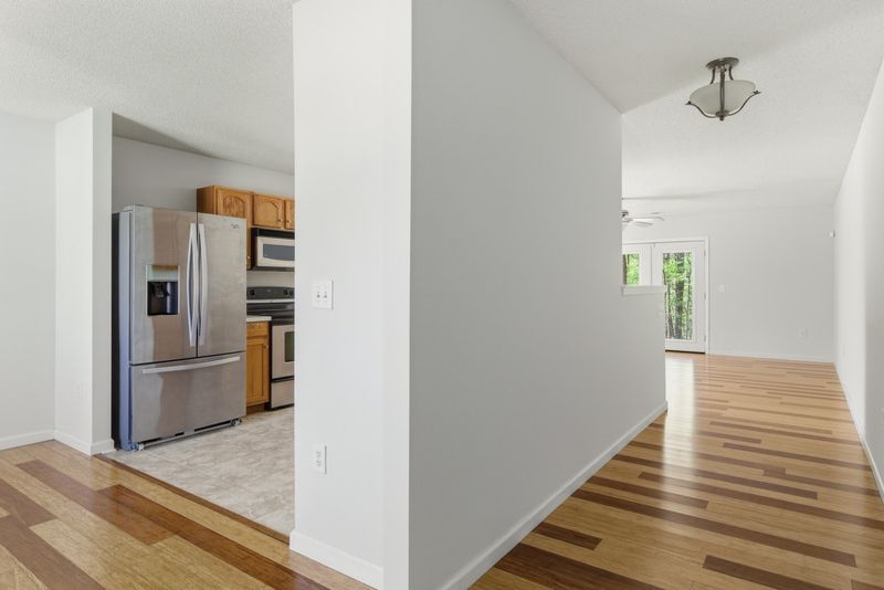 123 Broken Branch Dr, Goose Creek, SC 29445
