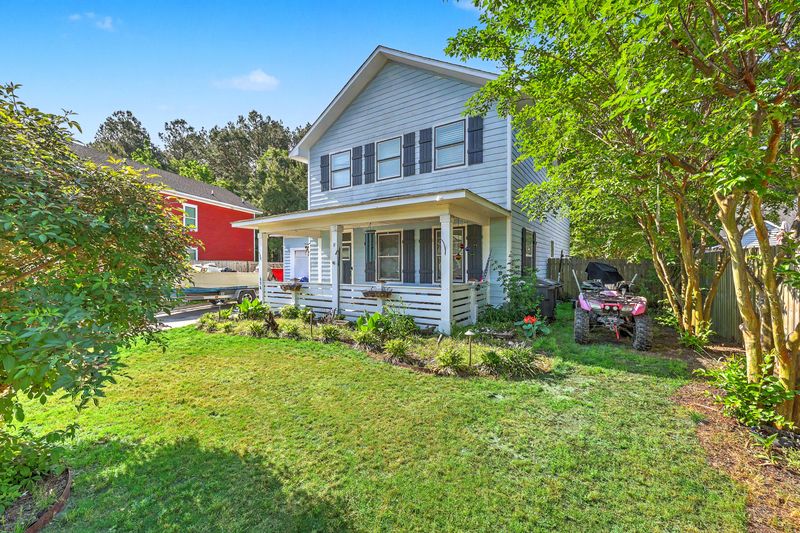 135 Brightwood Dr, Huger, SC 29450