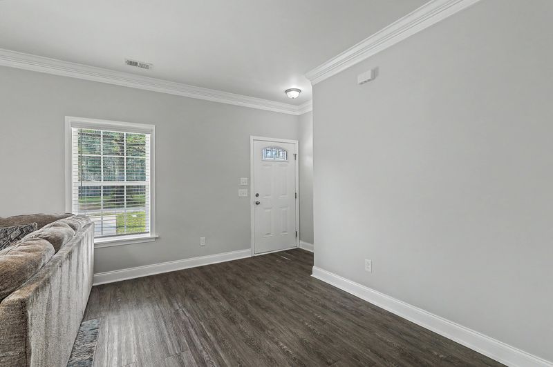 107 Perry Dr, Summerville, SC 29483