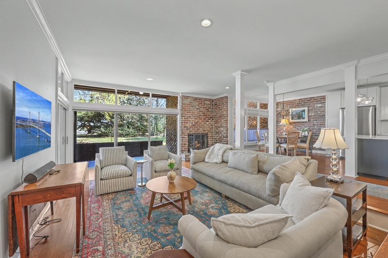 220 3rd Ave #3a, Charleston, SC 29403