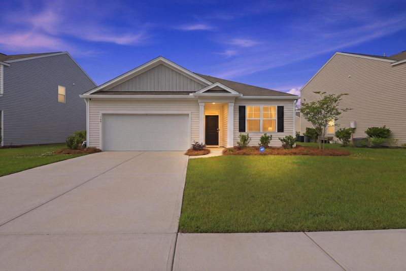140 Lagoona Dr, Summerville, SC 29483
