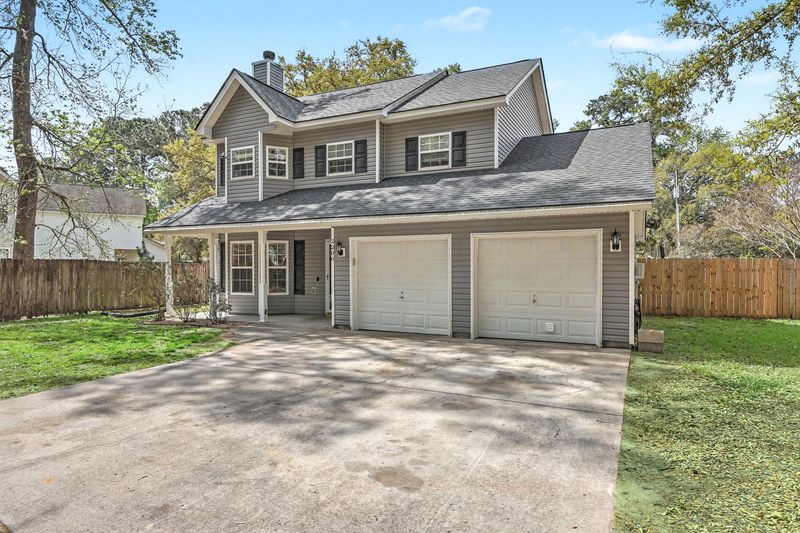 2200 Fragrant Ln, Charleston, SC 29414