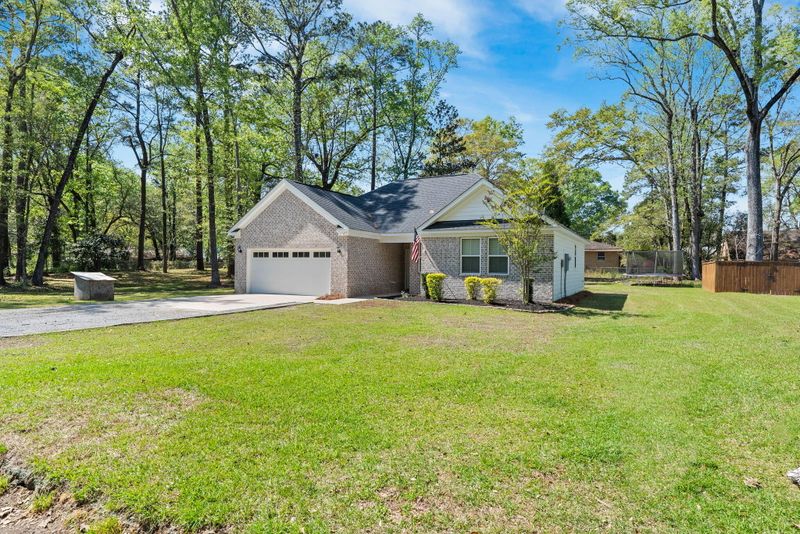 1113 Singletary Ave, Moncks Corner, SC 29461