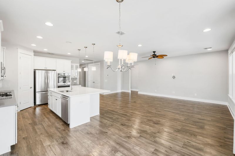 548 Four Seasons Blvd, Summerville, SC 29486