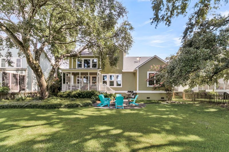 3124 Treadwell St, Mount Pleasant, SC 29466
