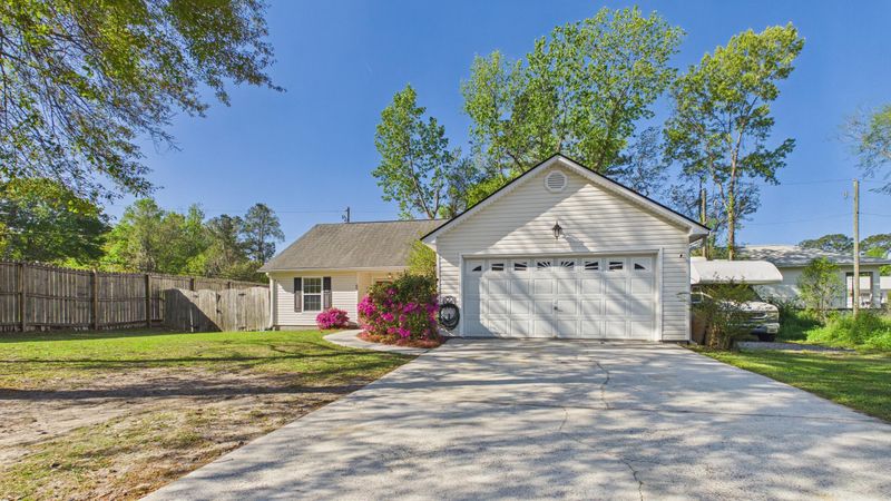 69 Wolk Dr, Charleston, SC 29414