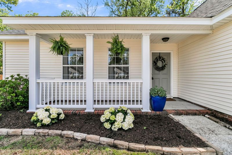 604 Tribeca Ct, Charleston, SC 29414