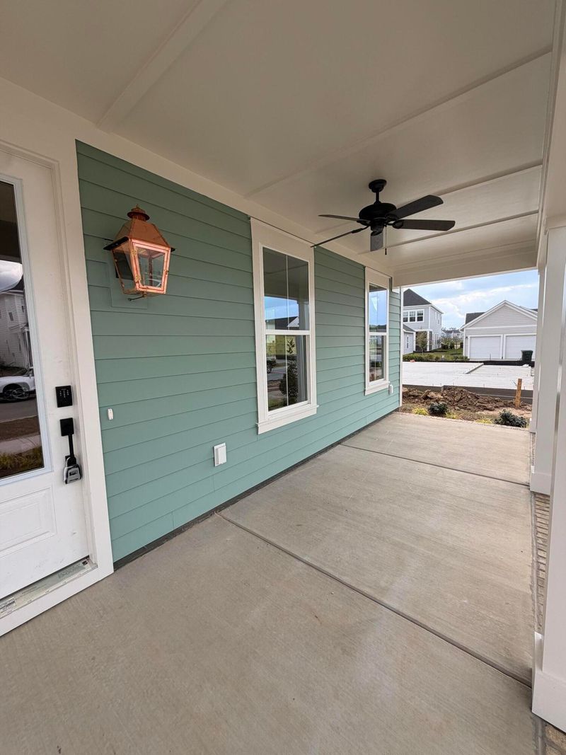 709 Rumbling Leaf Ln, Summerville, SC 29486