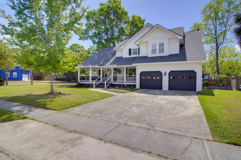 93 Shadowmoss Pw, Charleston, SC 29414
