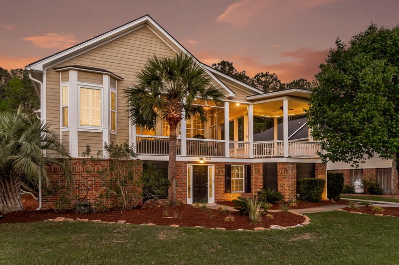 1721 Rivertowne Country Club Dr, Mount Pleasant, SC 29466