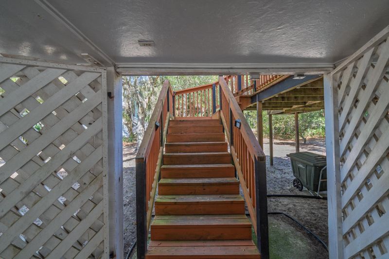2305 Myrtle St, Edisto Island, SC 29438