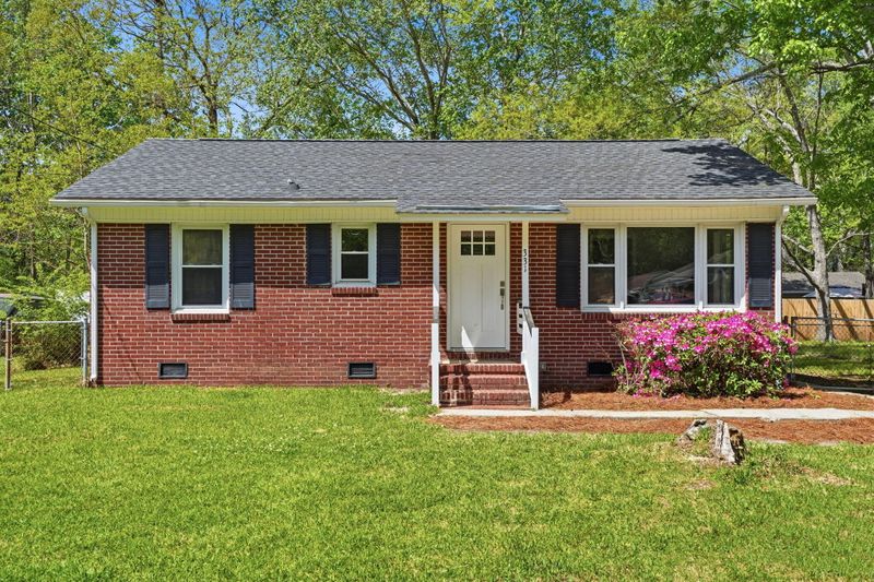 331 Annette Dr, Goose Creek, SC 29445