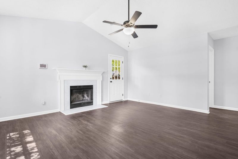 2772 Donner Ave, North Charleston, SC 29406