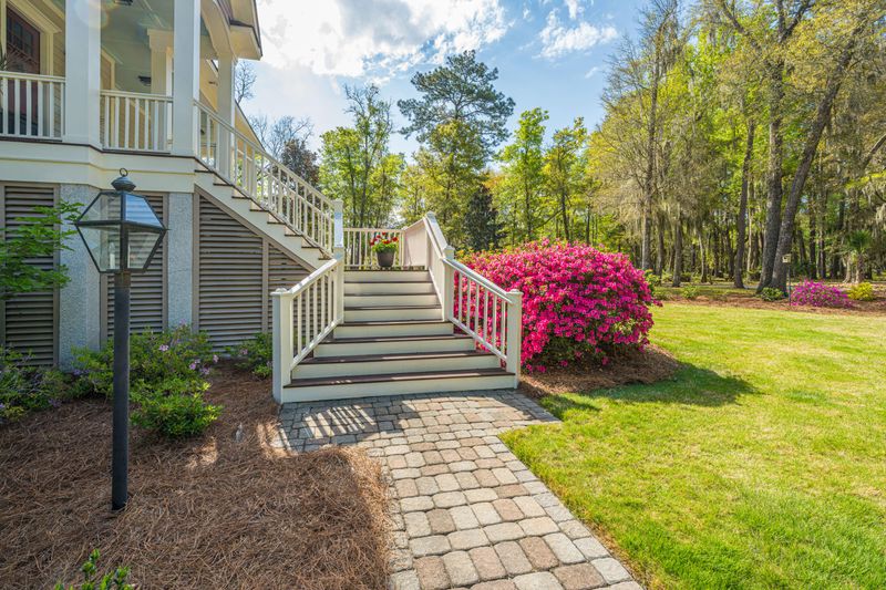 7731 Chaplin Garden Ln, Edisto Island, SC 29438