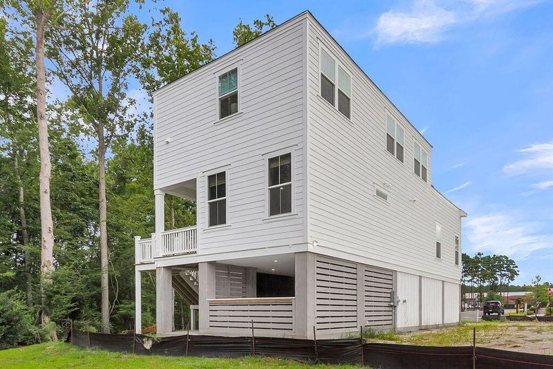 7312 Longtown Dr, Hanahan, SC 29410