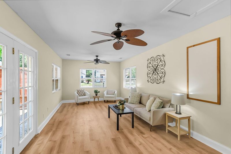 2407 Castlereagh Rd, Charleston, SC 29414