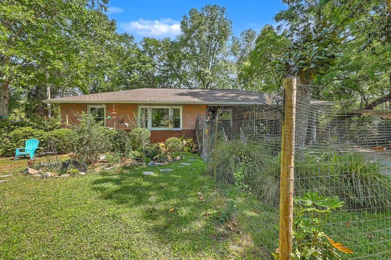 2762 Mawood Ave, North Charleston, SC 29406