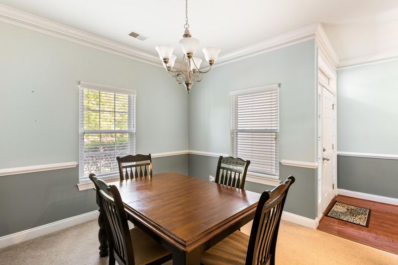 4925 Franconia Dr, Summerville, SC 29485