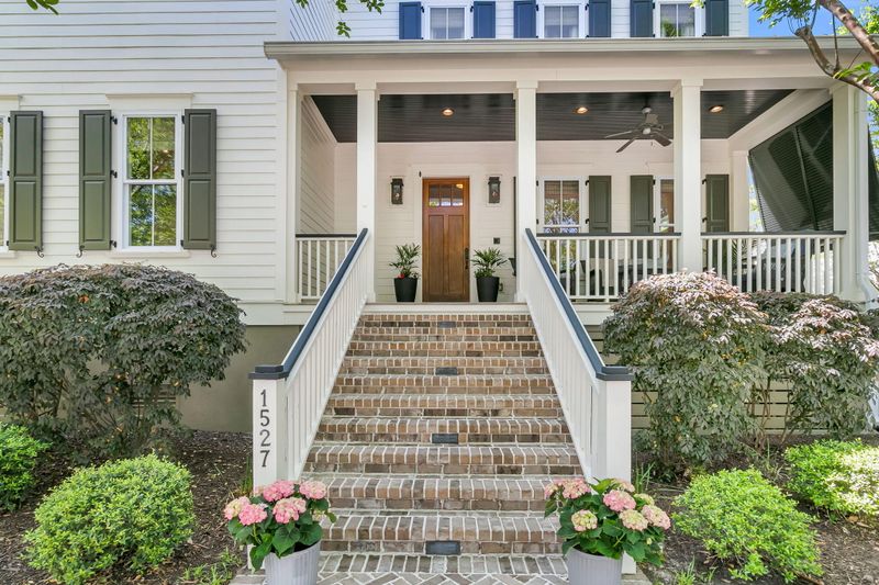 1527 Wando Landing St, Charleston, SC 29492