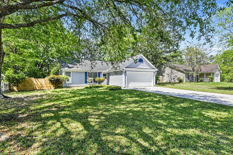 8507 William Moultrie Dr, North Charleston, SC 29420