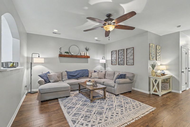 1144 Euclid Dr, Charleston, SC 29492
