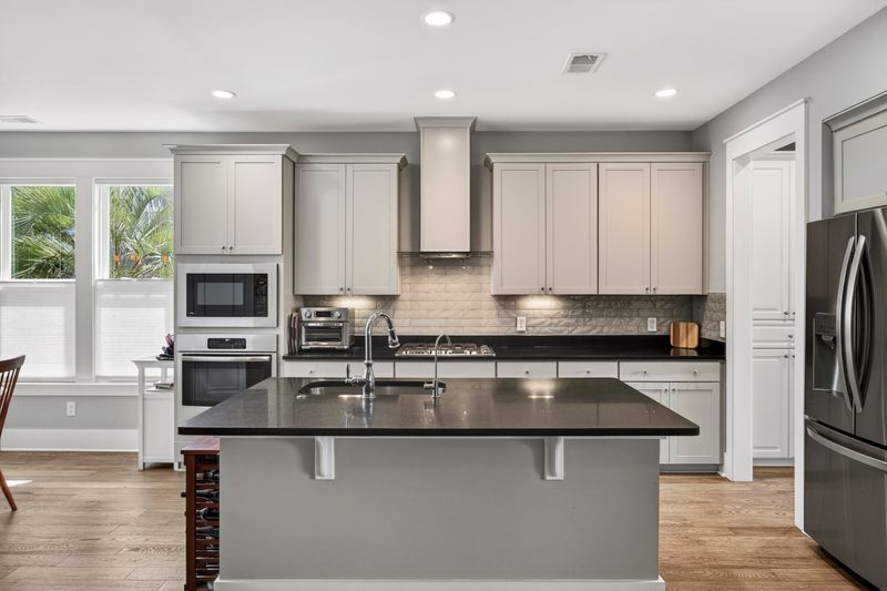 364 Weston Hall Dr, Summerville, SC 29483