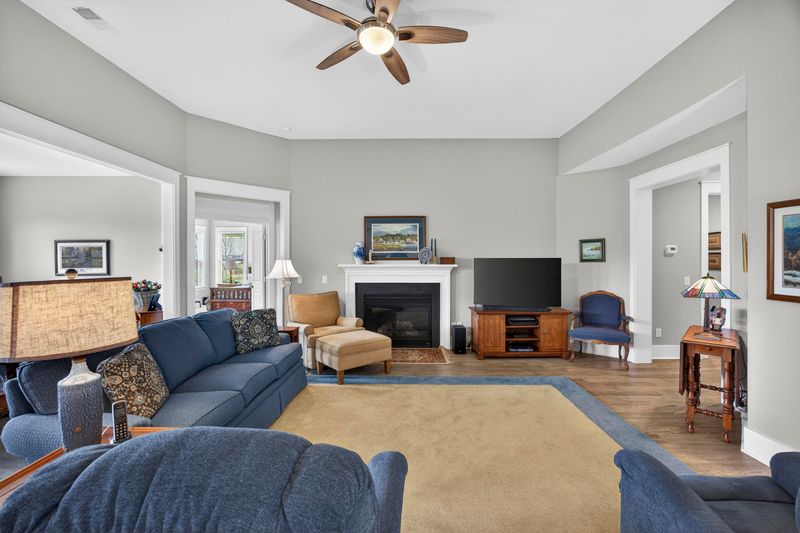 364 Weston Hall Dr, Summerville, SC 29483