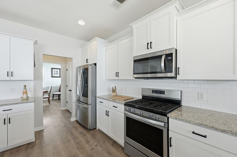 122 Angelica Ave, Summerville, SC 29483