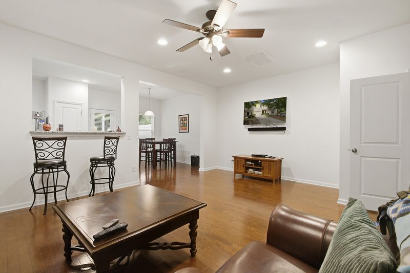 1805 Heldsberg Dr, Charleston, SC 29414