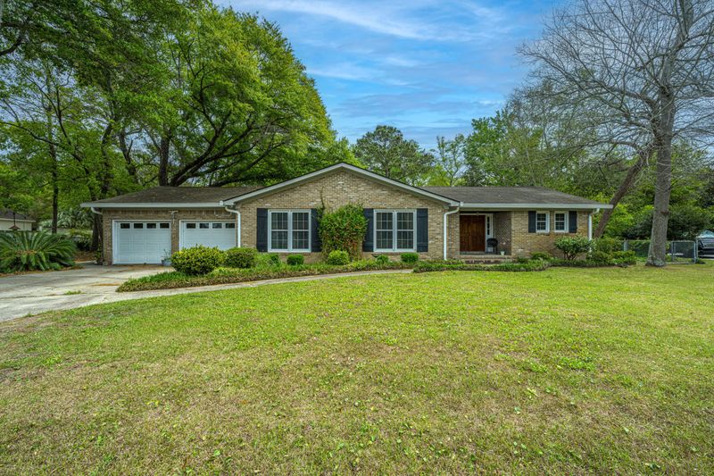 1059 S Shem Dr, Mount Pleasant, SC 29464