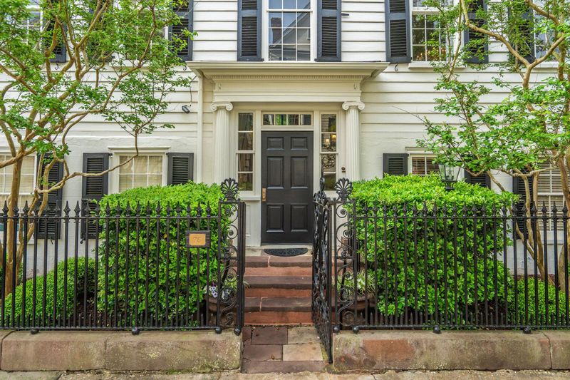 75 Tradd St, Charleston, SC 29401