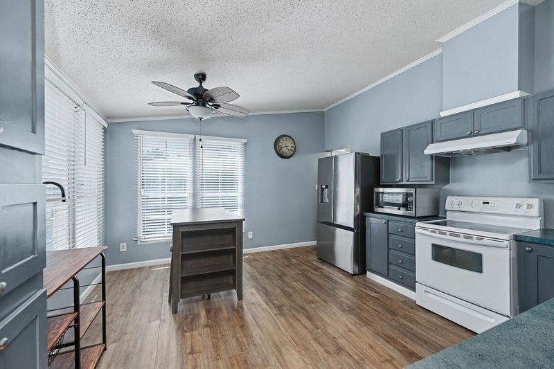 254 Grapevine Rd, Summerville, SC 29483