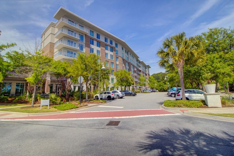 155 Wingo Way #443, Mount Pleasant, SC 29464