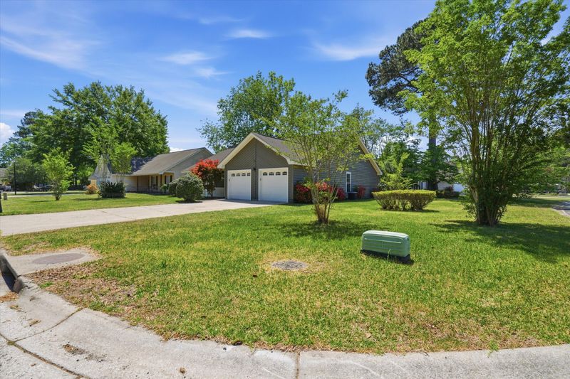 1311 Winterberry Ave, Goose Creek, SC 29445
