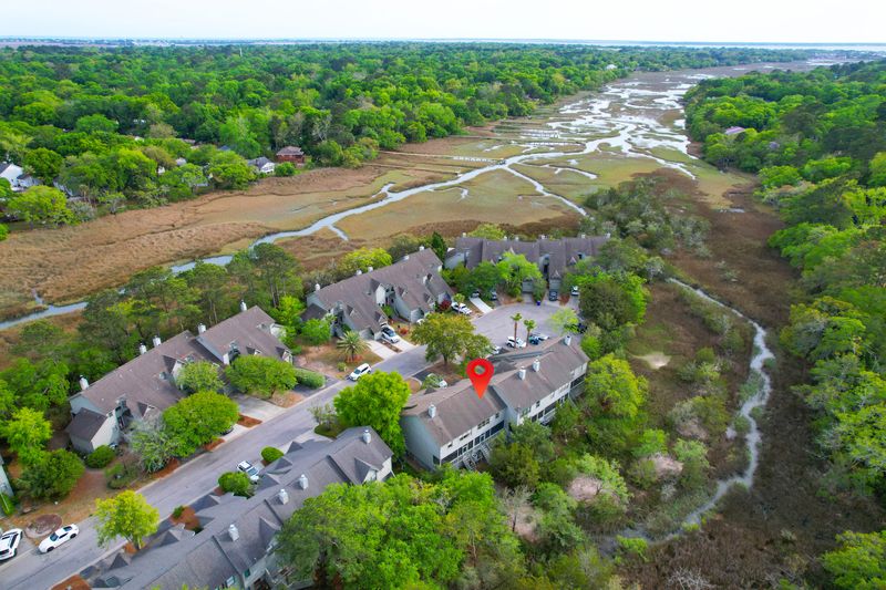 1071 Marsh Court Ln, Mount Pleasant, SC 29464